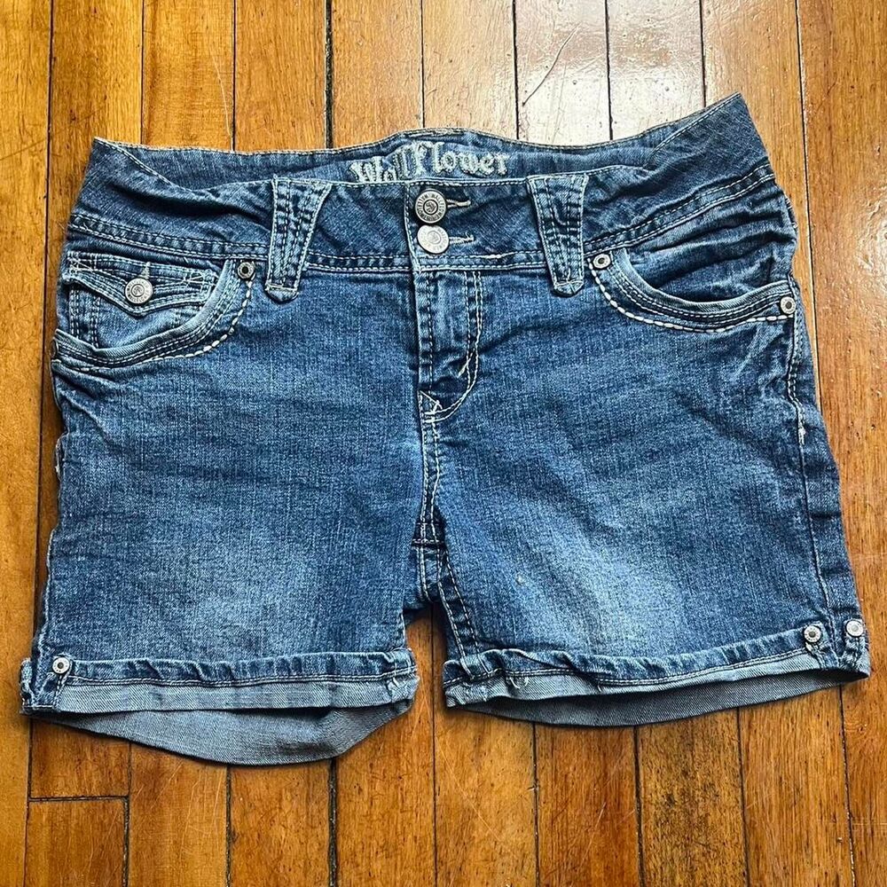 Wallflower Shorts Jean Women's 31 Shorts